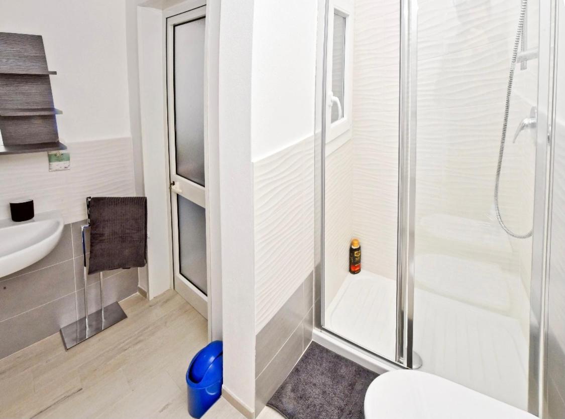 Borgo 98 Guest House Matrimoniale Con Bagno Privato Livorno Eksteriør billede